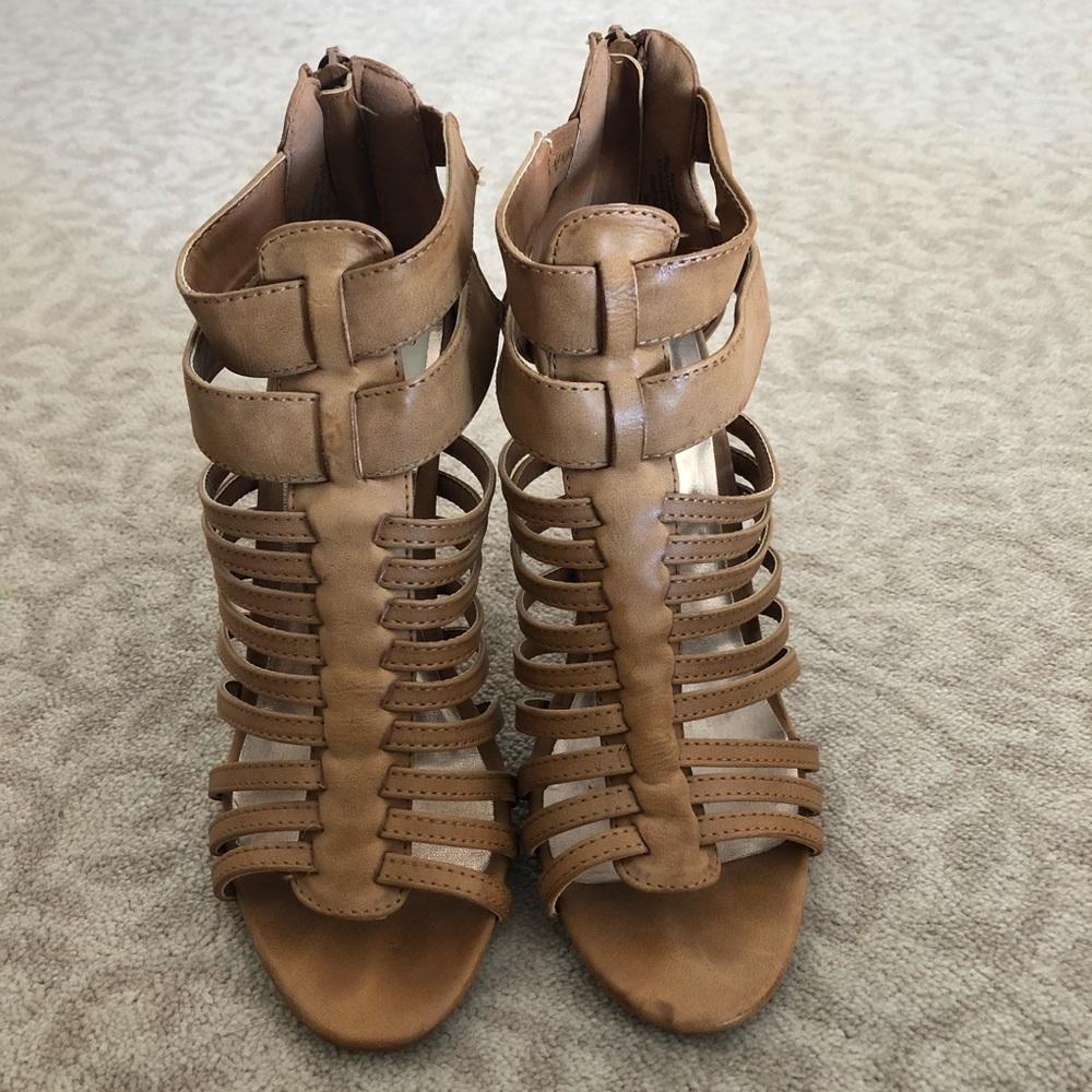 Madden Girl Women’s Tan Sandals Heels size 7.5